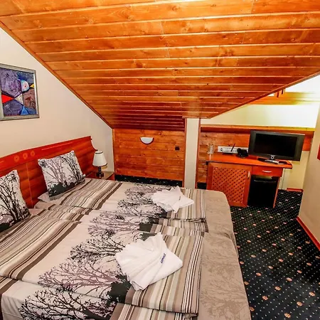 Kap House Family Hotel 3*